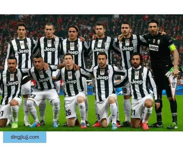 克鲁塞罗与格雷米奥巅峰对决巴甲焦点之战前瞻解析实力对比与走势观察 克鲁塞罗与格雷米奥巅峰对决巴甲焦点之战前瞻解析实力对比与走势观察